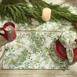 Holiday Sale Holiday Berries and Snowflakes Placemat Set of 4